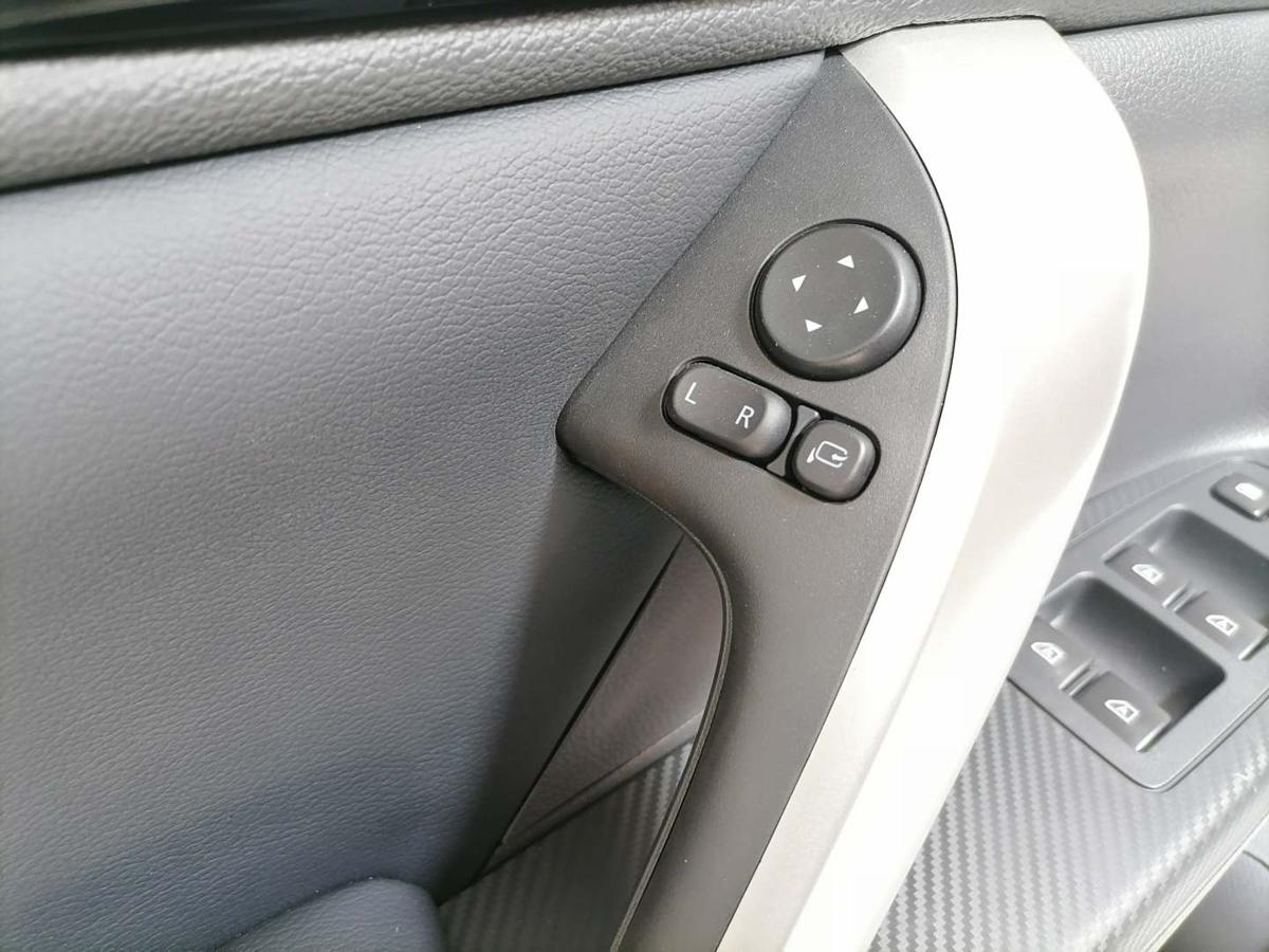 Mitsubishi Eclipse Cross original T&uuml;rverkleidung vorn links Facelift Bj.2023